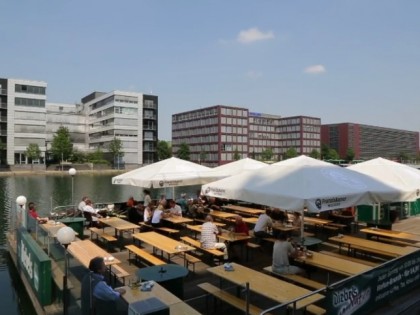 Photo: Diebels im Hafen